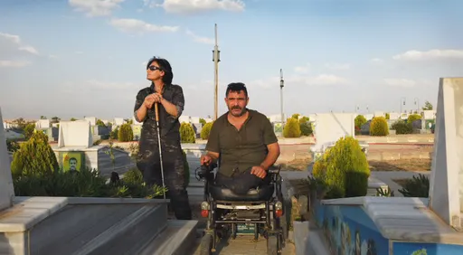 Poster for De levande döda i Rojava – Förhandsvisning med regissörssamtal & mingel